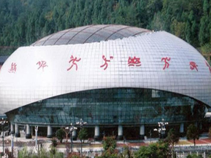 沁阳体育中心球形网架加工安装